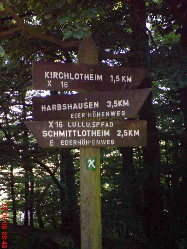 Am Hagenstein auf dem Kellerwaldsteig, mit Blick ins Edertal bei Kirchlotheim